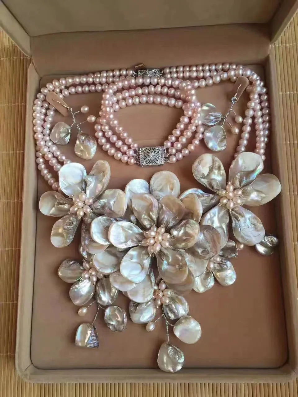 Women's 18" Pink Pearl and White Shell Flower Statement Necklace and Bracelet Earring Set