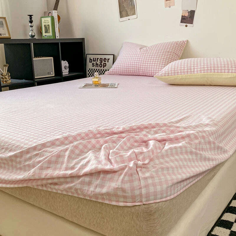 Plaid Style Fitted Sheet Skin-friendly Bed Cover Elastic Bedsheet for Girls Boys Room couvre lit Home Bed Linen(No Pillowcase) - KIMLUD