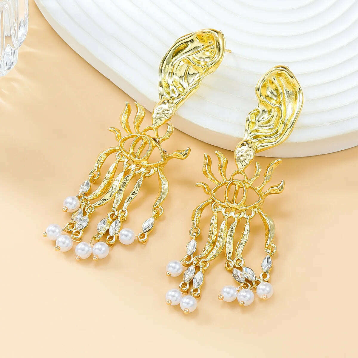 Vintage Baroque Style Metal Eye Dangle Earrings For Women Jewelry Exaggerated Fashion Show Statement Earrings Accessories - KIMLUD