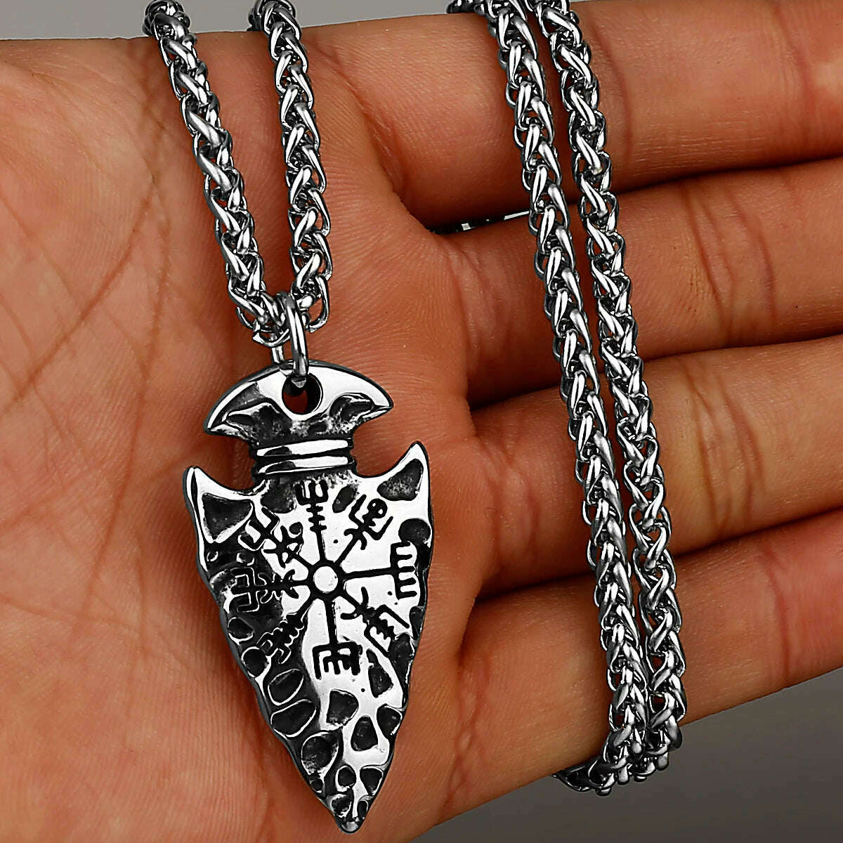 Viking Vintage Spear Compass Necklace Viking Rune Men Amulet Pathfinder Vegvisir Stainless Steel Pendant Necklace Jewelry Gift - KIMLUD