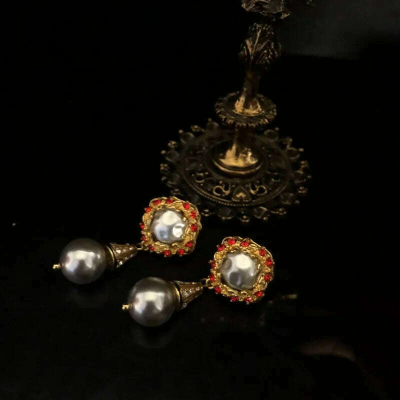 vintage Baroque necklaces Exaggerate with a glazed pearl ultra long necklace sweater chain - KIMLUD