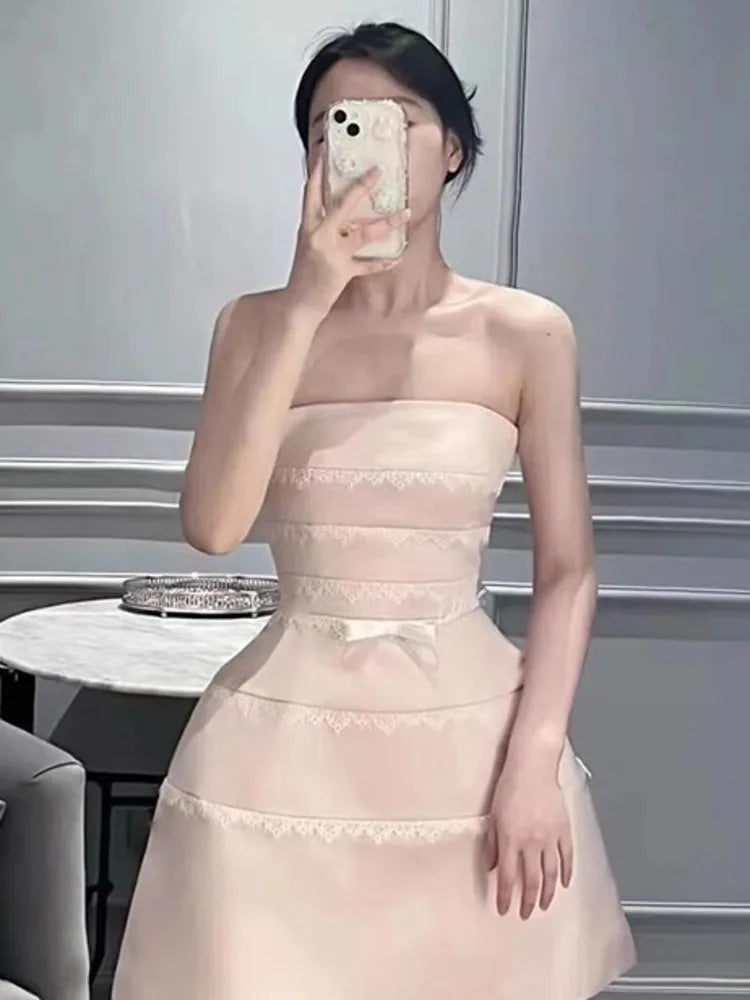 DEAT Sexy Lace Bow Spliced Solid Color Strapless Backless Sleeveless High Waist Women's Mini Dress 2025 Spring New Tide 15DZ504