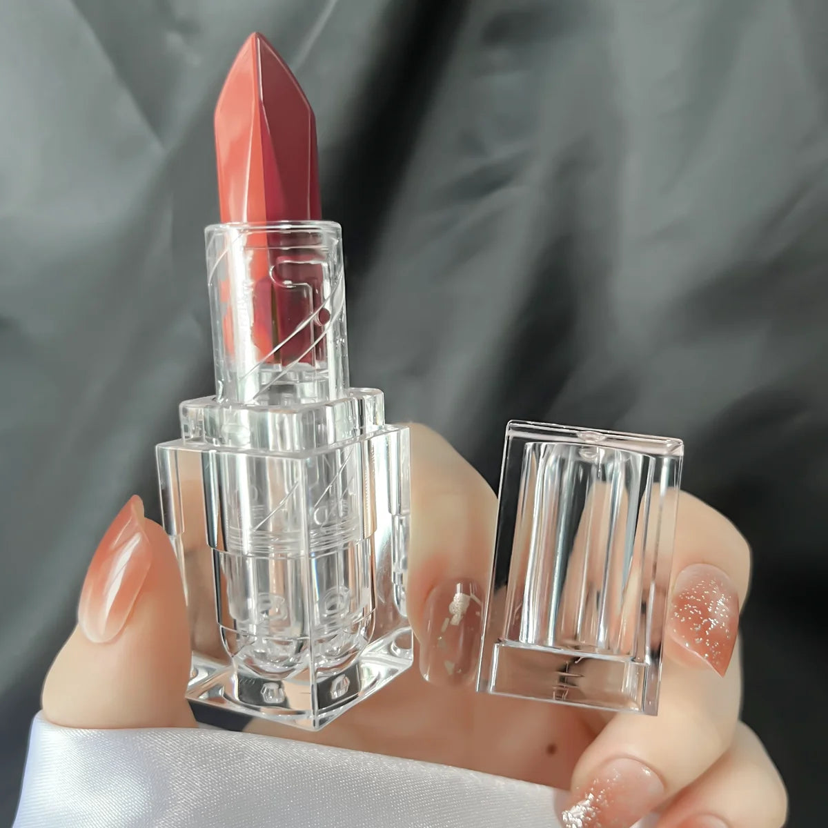 Orange Lipstick Lip Glaze Silky Smooth Matte Lip Gloss Carrot Bright Color Lasting Lip Stick Sexy Women Cosmetics Makeup Product