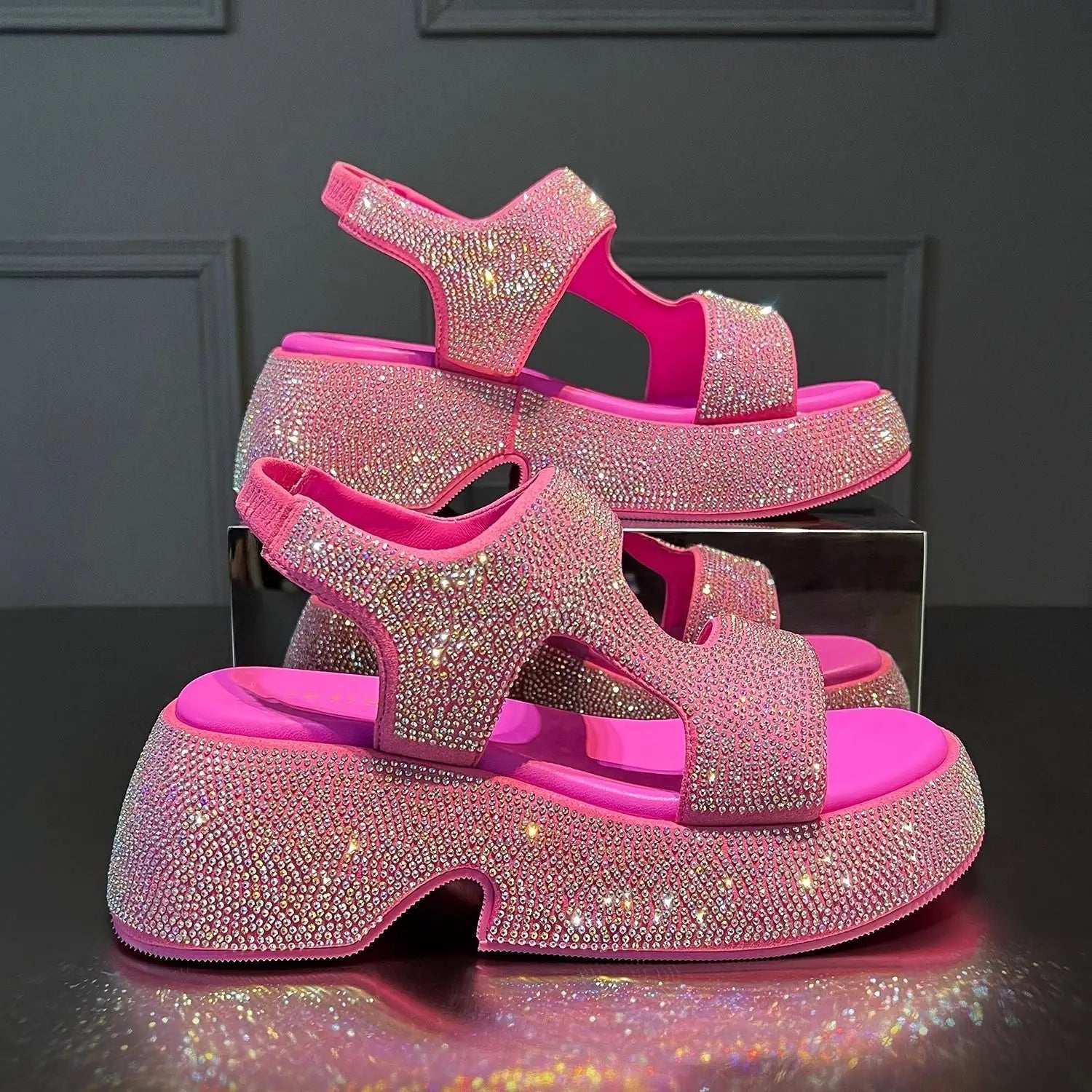 Fashion Luxury Rhinestone Women Sandals Summer New Sheepskin Elastic Band Thick-soled Open-toed Roman Flat Sandals