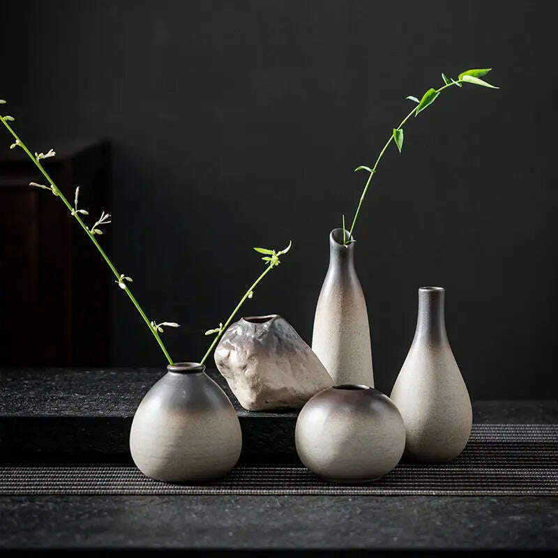 CHANSHOVA China Pottery Mini Small Flower Vases Traditional Chinese Retro Style Ceramic Vase Lliving Room Home Decoration T032 - KIMLUD