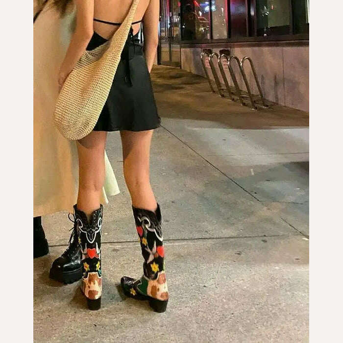 Embroidered Western Boots For Women Heart Shaped Fashion Cowboy Cowgirl Boots Handmake Retro Vintage Shoes 2022 Winter Autumn - KIMLUD