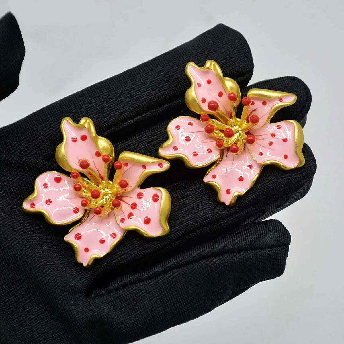 HUANZHI Enamel Pink Flower Stud Earring Irregular Petal Vintage Drip Oil Elegant Sweet Jewerly Gift for Women Girls - KIMLUD