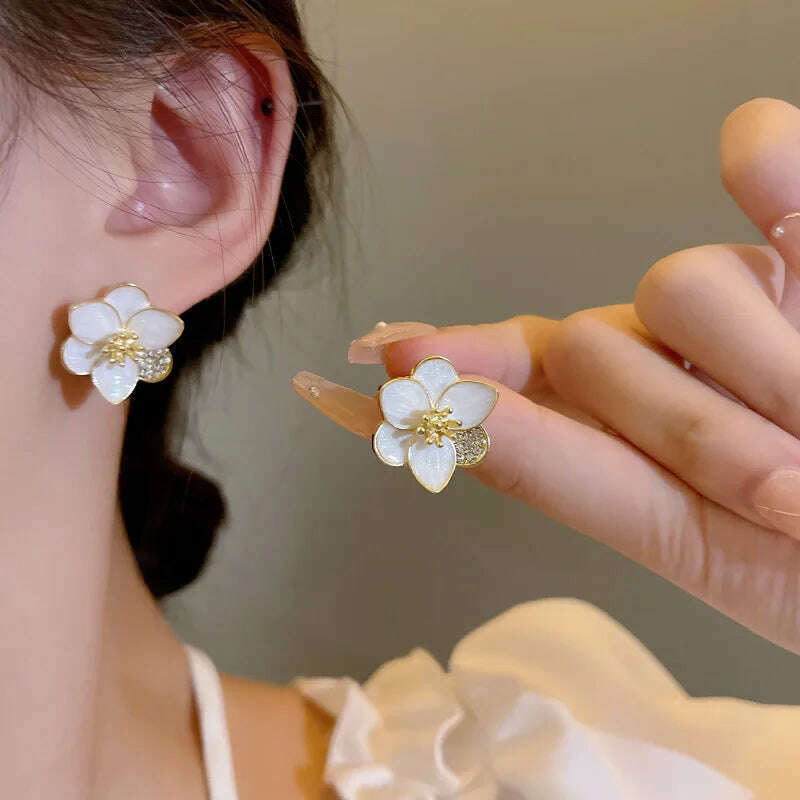 HUANZHI Enamel Pink Flower Stud Earring Irregular Petal Vintage Drip Oil Elegant Sweet Jewerly Gift for Women Girls - KIMLUD