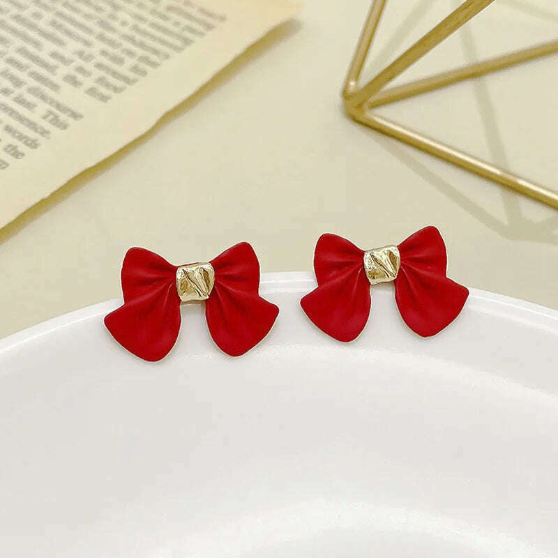 Sweet Burgundy Enamel Heart Earrings for Women Girl Gold Color Metal Love Heart Hanging Dangle Earrings Vintage Jewelry - KIMLUD