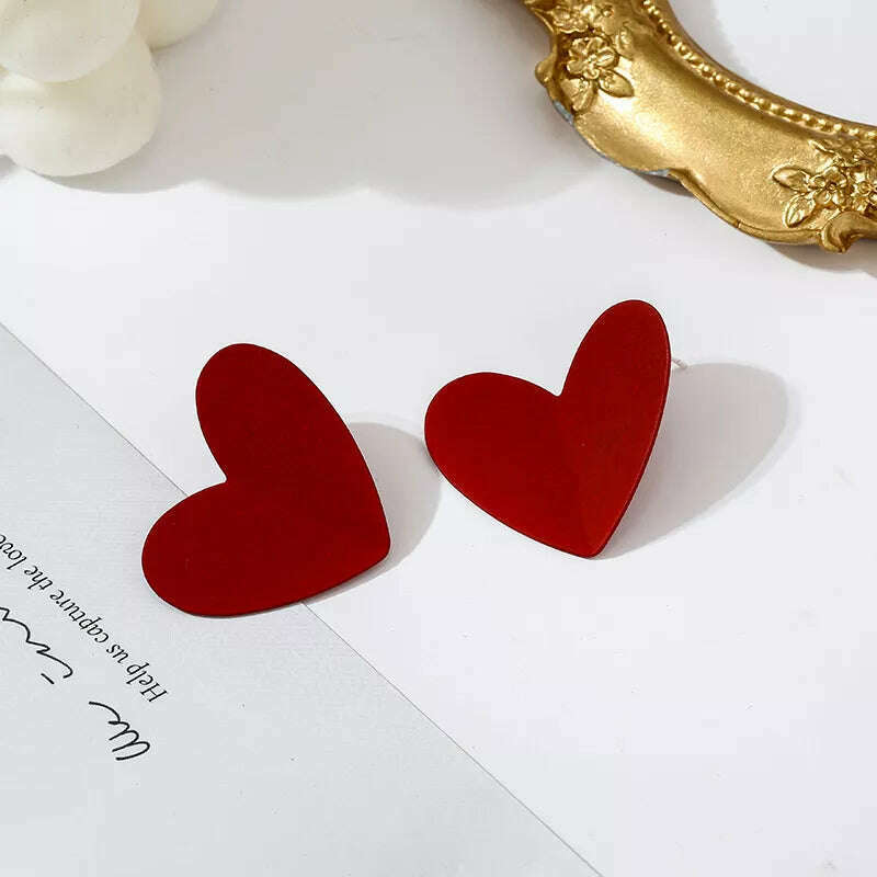 Sweet Burgundy Enamel Heart Earrings for Women Girl Gold Color Metal Love Heart Hanging Dangle Earrings Vintage Jewelry - KIMLUD