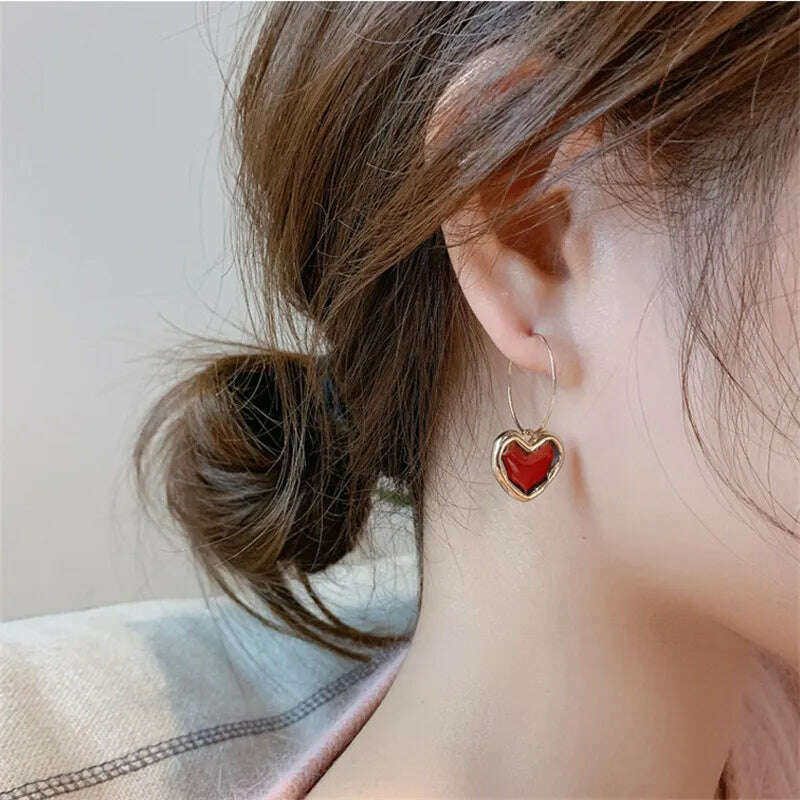 Sweet Burgundy Enamel Heart Earrings for Women Girl Gold Color Metal Love Heart Hanging Dangle Earrings Vintage Jewelry - KIMLUD