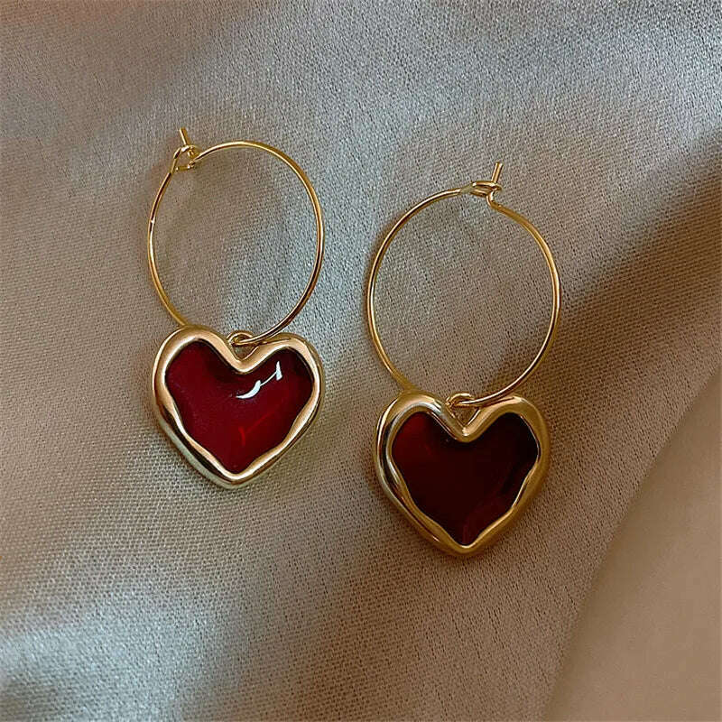 Sweet Burgundy Enamel Heart Earrings for Women Girl Gold Color Metal Love Heart Hanging Dangle Earrings Vintage Jewelry - KIMLUD